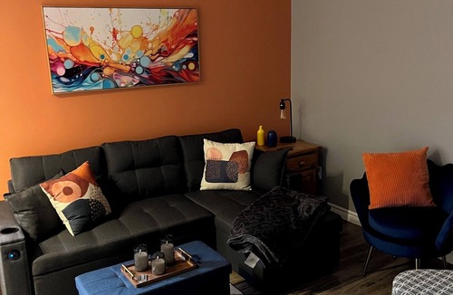 Bedford Apartment | Entire Apartment in Bedford