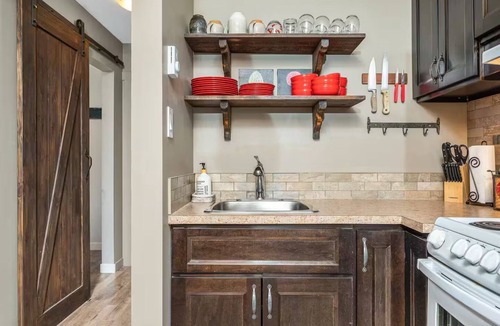 Silver Star Mountain Bed & Breakfast | Entire Chalet Ski-In/Out 4BR Sleeps 10+