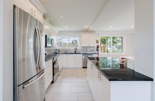 Ottawa Division House | Entire Home Retreat with Large Backyard & Peaceful Setting