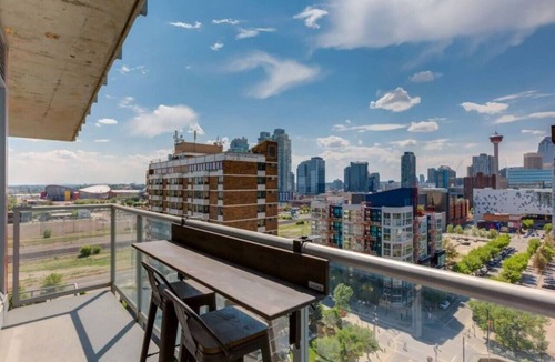 East Village Apartment | Escape in the Sky Studio | Peaceful & Cozy