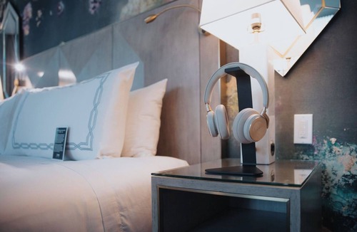 Central Hotel | EXchange Hotel Vancouver