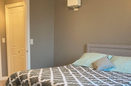 Grande Prairie House | Executive 4 bedroom 2 bathroom. All inclusive - furnished