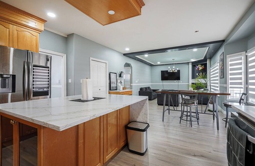 Surrey Newton House | fabulous house in fabulous Surrey with AC