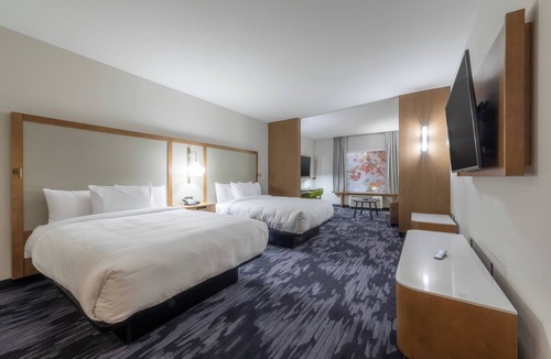 Salmon Arm Hotel | Fairfield Inn & Suites by Marriott Salmon Arm