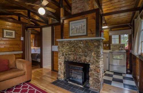 East Kootenay Hotel | Fairmont Creek Property Rentals Timbers Resort