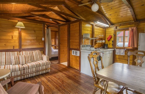 East Kootenay Hotel | Fairmont Creek Property Rentals Timbers Resort