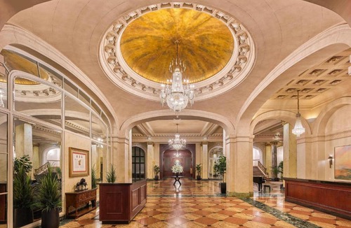 Downtown Calgary Hotel | Fairmont Palliser