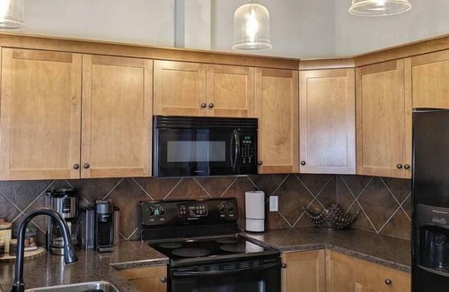 Radium Hot Springs Apartment | Family Friendly Mountain View Penthouse w/Sauna
