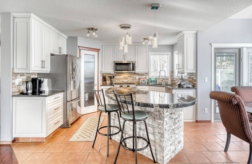 Bridlewood House | Family-Friendly 2BR w/Rec Room & 3 Beds -AC