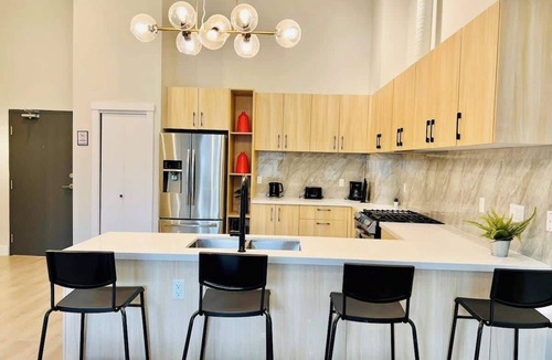 South Newton Condo | Family Friendly Ground Level Condo