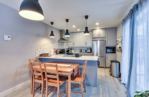 Delson Apartment | Family friendly house with free parking