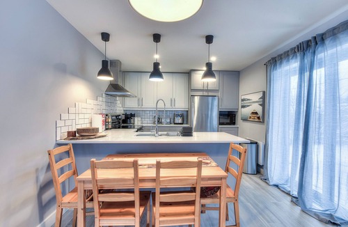 Delson Apartment | Family friendly house with free parking