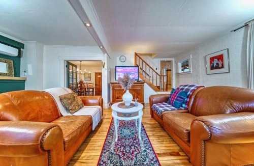 Ayers Cliff House | Family Summer Home in the Eastern Townships