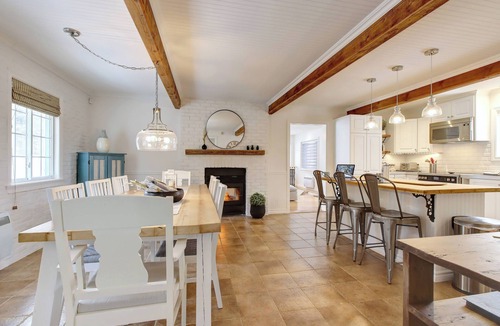 Entrelacs Ski Chalet | Farm House Cottage - 4 season Spa in Nature - Paddleboards - In&out Fireplace