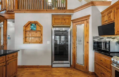 Sylvan Lake House | Fern & Pine | 4BR Retreat w/Games & Spacious Yard