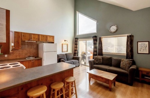 Fernie Condo | Fernie Riverside 3 Bedroom Condo - Mountain View