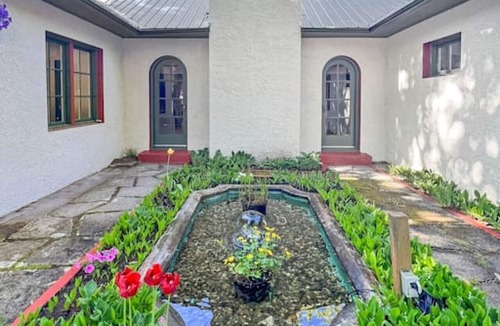 Nelson House | Fiddlers Green Lake Home