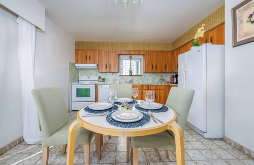 Grandview-Woodland House | MAJOR INTERNATIONAL SPORTING EVENT/Skytrain/10 mins to DT/full kithcen/Free Parking