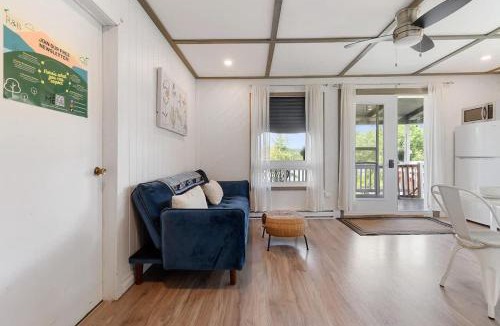 Northfield House | Fishing Retreat Dock and Launch - Lakefront