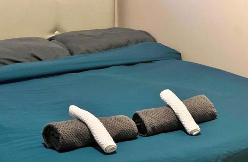 West Edmonton House | Flowealth Suites - Private Rooms Near West Edmonton Mall