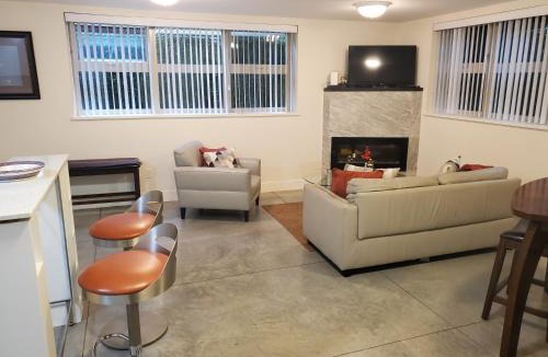 Blueridge Apartment | Forest Hills