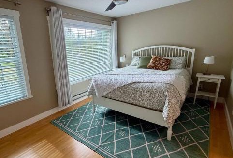 Anmore House | Forest Retreat Suite Near Lakes, Trails&SkyTrain