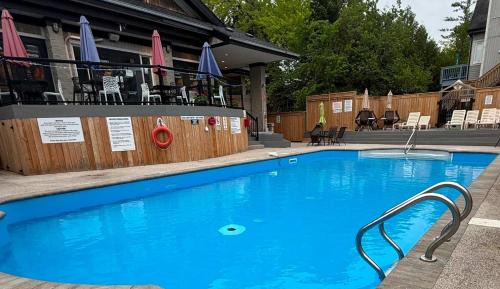 Craigleith Apartment | Foxwood Retreat - Shuttle to Blue Pool & Hot Tub