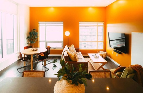 Downtown Halifax Apartment | Free Parking Cozy 2br2ba Penthouse DT Halifax