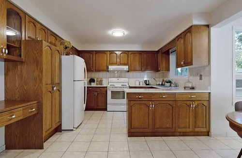West Hill House | Freshly renovated studio room in Scarborough