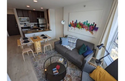 Crosstown Condo | Full Condo w/Pool, Hot tub & Gym DT Vancouver