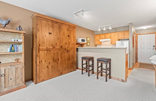 Silver Star Mountain Apartment | Fully-Equipped Creekside Studio Condo w/fireplace, near skiway, trails & village