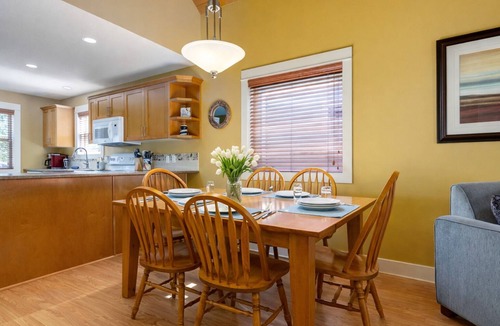 Regional District of Nanaimo Cabin | Fully-equipped near Rathtrevor Beach!