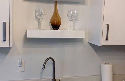 Guildford House | Fully furnished, private & brand new, high-end 2 bedrooms private suite