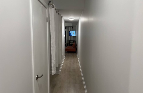 The Queensway Apartment | Fulton 2 bedroom suit