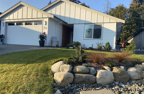 Courtenay House | Furnished home near the river- short term rental n