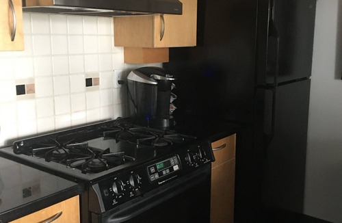 Yaletown Condo | Furnished Yaletown Vancouver 2 Bedroom/2 Bath Waterfront Condo