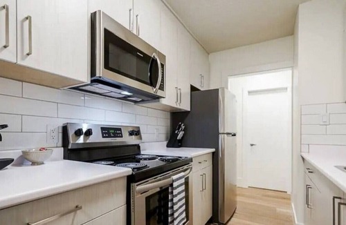 Surrey Apartment | Gateway Furnished Apartments Suite Twenty Four