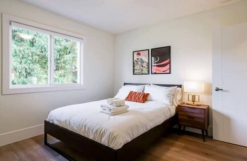 Surrey Apartment | Gateway Furnished Apartments Suite Twenty Four