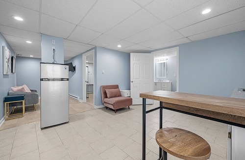 Central Business District Apartment | Gem Studio, Best value in Downtown Worcester