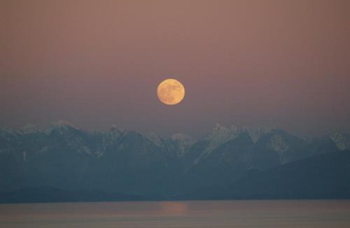 Regional District of Nanaimo House | Gibralter Rock Ocean View B&B