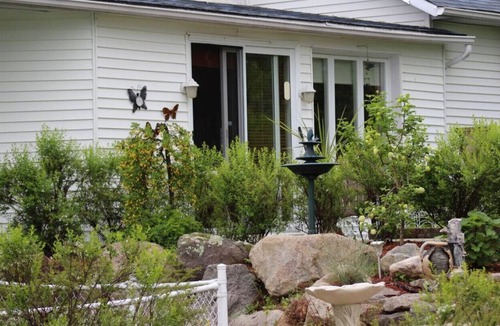 Saint-Paulin Bed & Breakfast | Gîte le Grandelinois - L'Angeline - Queen bed suite with sofa bed
