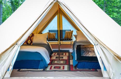Golden Resort | Goonieland Backcountry Sauna & Stays