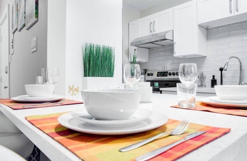 Crescent Heights Apartment | Gorgeous 2Br Condo w Parking Patio Coffee!