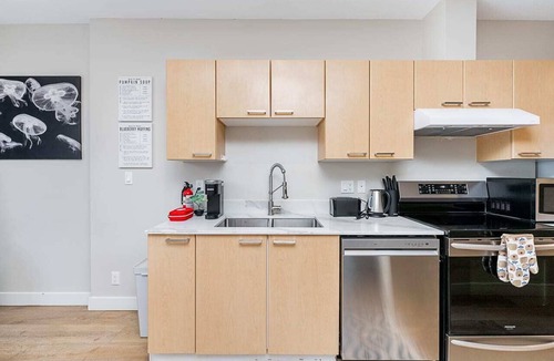Downtown Vancouver Apartment | Gorgeous Unit in the Heart of Downtown