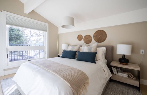 Saanichton Villa | Gorgeous waterfront paradise