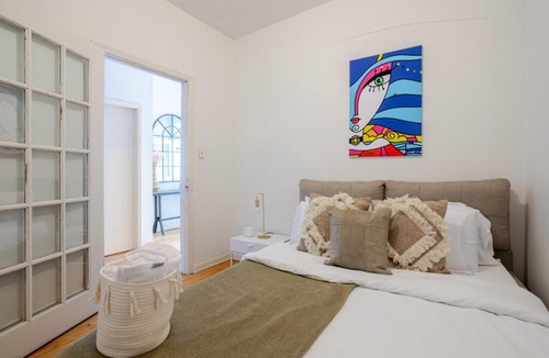 Mile End Apartment | Grand 4BR – Your Spacious Mont-Royal Retreat