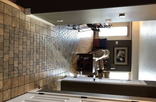 Dawson Creek House | Grand View Executive Suite