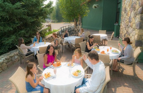 Lake Louise Apartment | Great Location! Cozy Room | Access to Ski Lockers