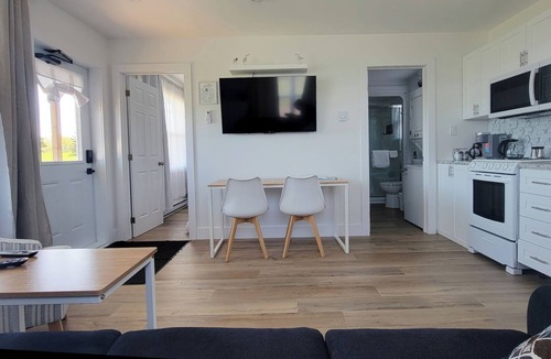 Richmond County House | Green Cottage - Ocean Front