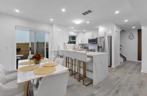 Crescent Heights House | Guest House in Calgary Downtown